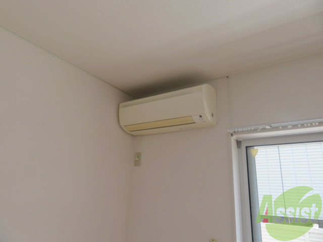 その他設備　ピカピカのエアコンが付いていました。寒暖対策ばっちり。