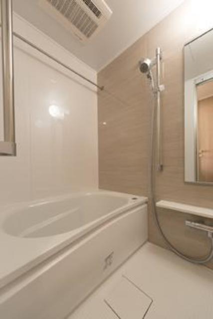 バス・シャワールーム　※写真は同タイプ住戸です。