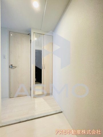 玄関　同マンション別部屋　参考写真