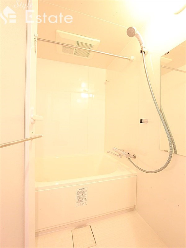 バス・シャワールーム　バスルーム