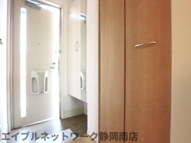 玄関　きれいな玄関です