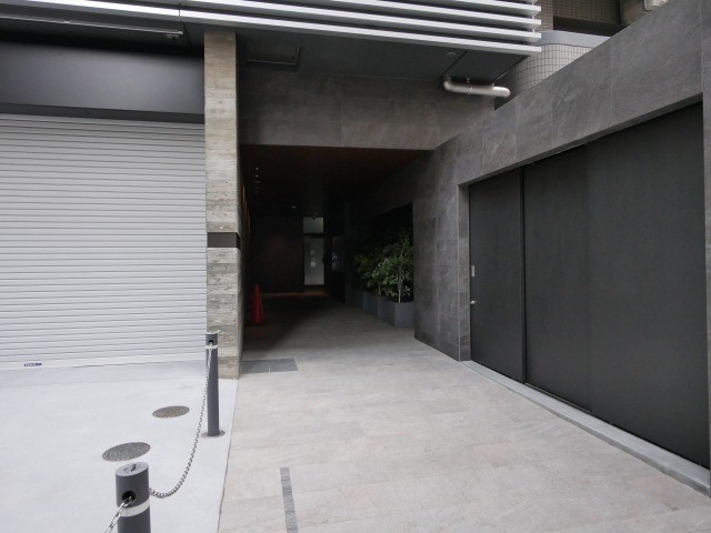 エントランス　外観