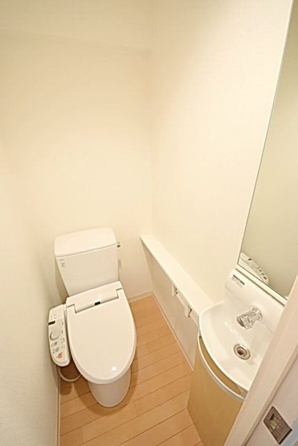 トイレ　★温水洗浄便座★