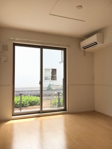 居室・リビング　ゆったりとした居間です