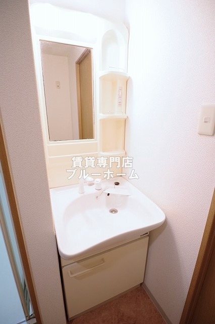 洗面設備　独立洗面台あります！
