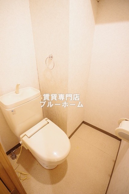 トイレ　トイレスペース広めです！