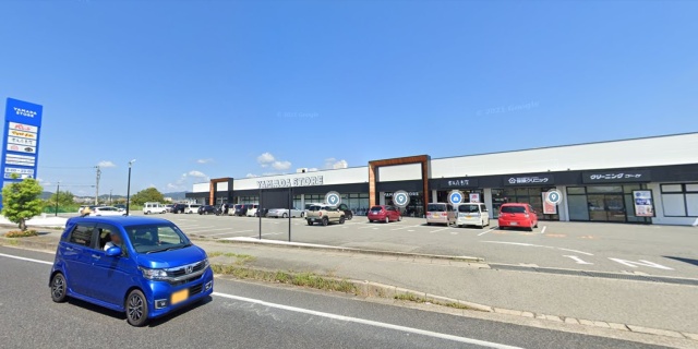 スーパー　ヤマダストアー花田店（スーパー）まで513m