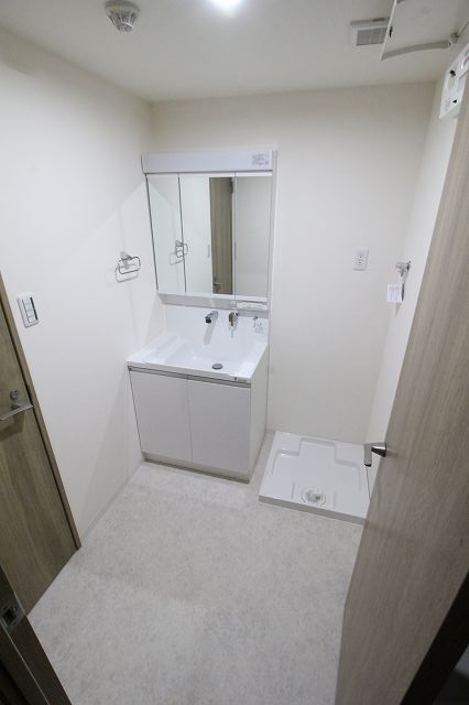 洗面設備　別の部屋の写真です