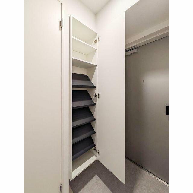 収納　シューズボックス