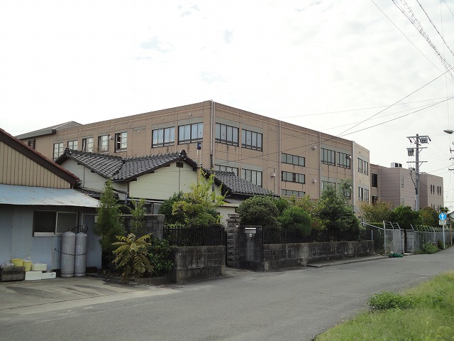 小学校　暁学園小学校（小学校）まで618m