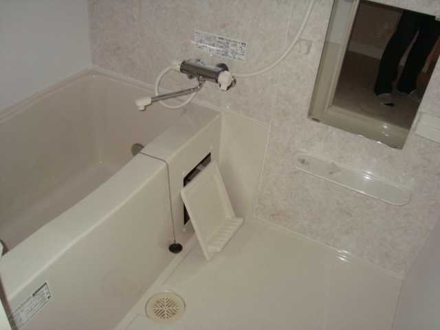 バス・シャワールーム　バス