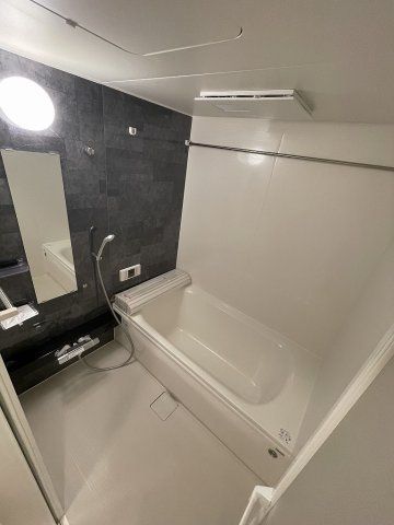 バス・シャワールーム　別のお部屋の写真です