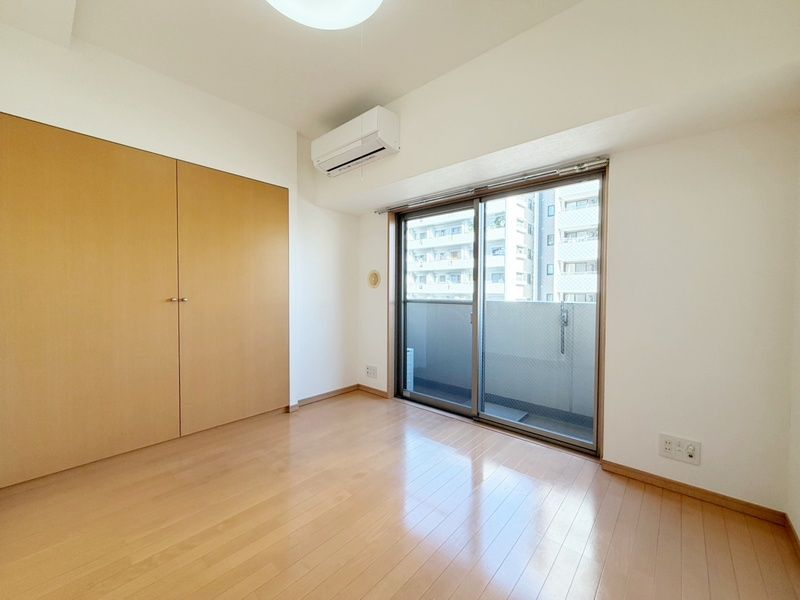 居室・リビング　写真は同タイプ別部屋のものとなります。