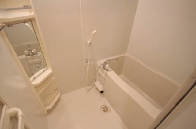 バス・シャワールーム　バスルーム