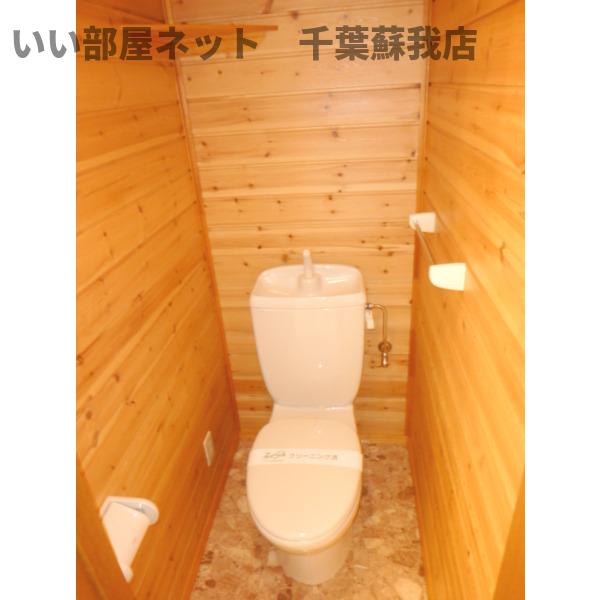 トイレ　トイレもきれいです