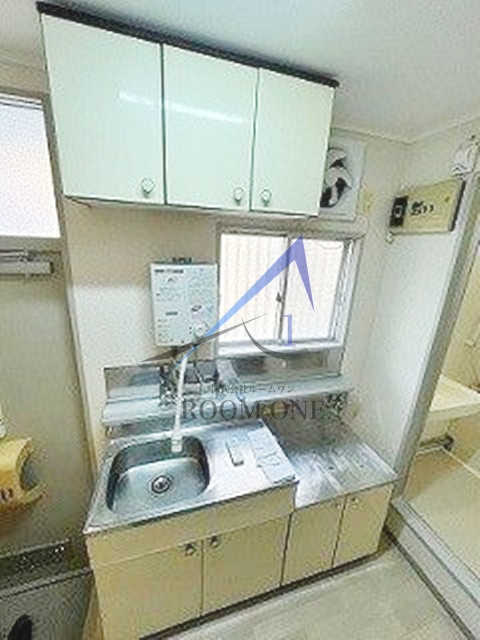 キッチン　キッチンです。