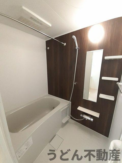バス・シャワールーム　うどん県のお部屋探しはうどん不動産へ うどんちゃんとLINE