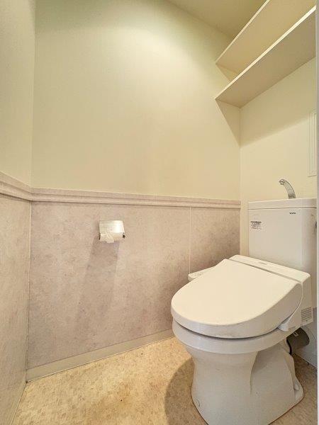 トイレ　トイレ