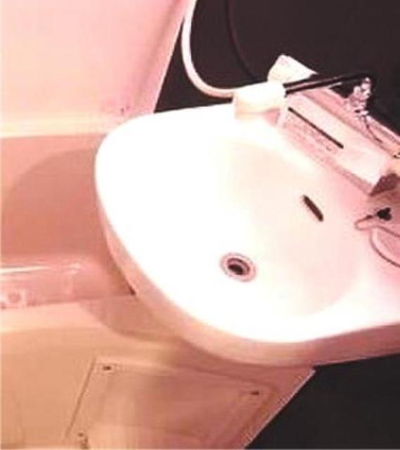 洗面設備　同仕様参考写真