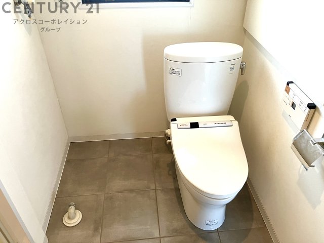 トイレ　トイレ内に洗面台あり