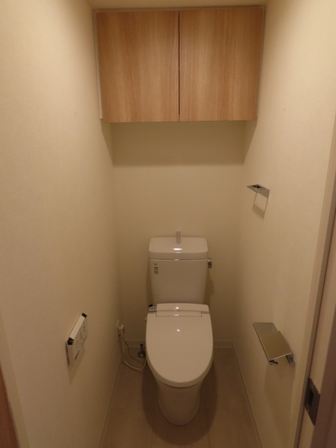 トイレ　※写真は同タイプ住戸です。