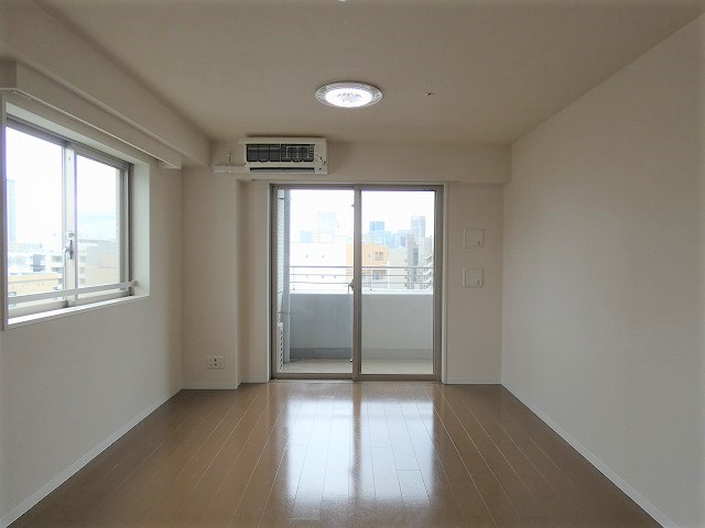 居室・リビング　内観1