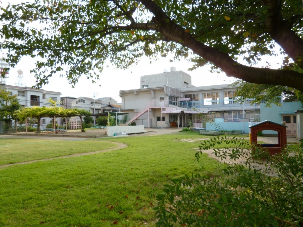 幼稚園・保育園　瓦木幼稚園（幼稚園・保育園）まで303m