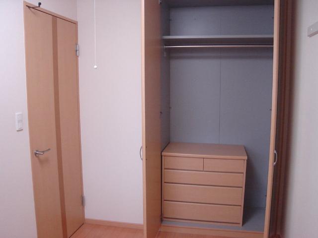 収納　クローゼット