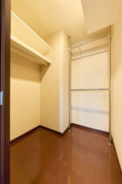 収納　クレストプライムタワー芝