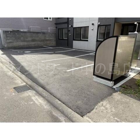 駐車場　詳細は、ウィンドワード中の島店までご相談下さい。