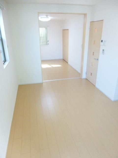 居室・リビング　★日当たりの良いお部屋★