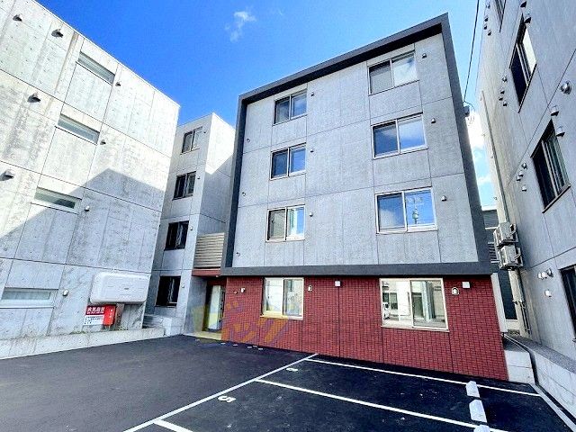 建物外観　都市ガス＆Ｗｉ－Ｆｉ付ネット無料採用のマンションです♪