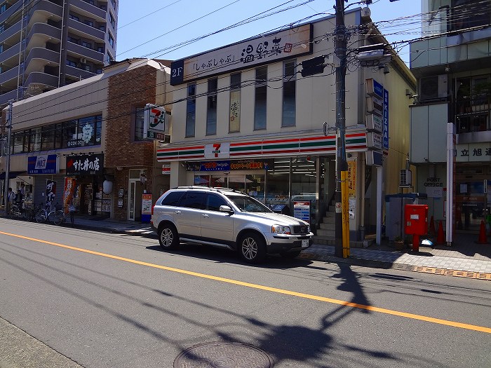 コンビニ　セブンイレブン国立東店（コンビニ）まで217m