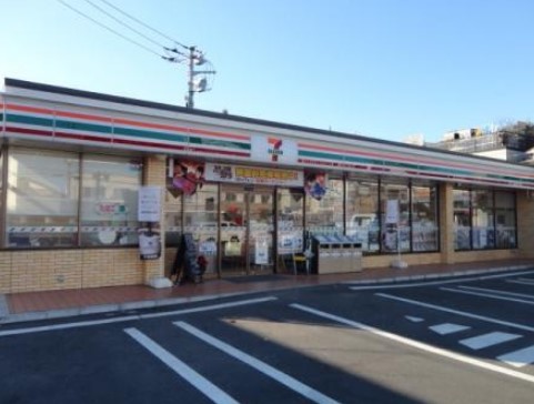 コンビニ　セブンイレブン 横浜元宮1丁目店（コンビニ）まで970m