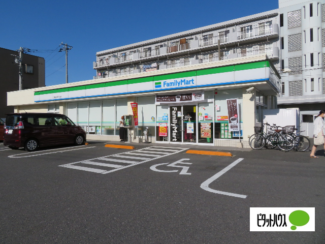 コンビニ　ファミリーマート幕張本郷一丁目店（コンビニ）まで245m
