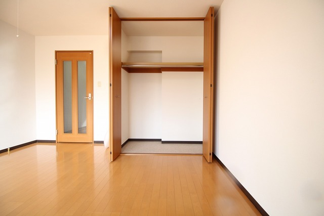 収納　お部屋には大きなクローゼットがついてます