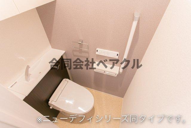 トイレ　落ち着いたトイレです