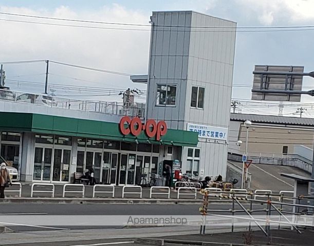コンビニ　セブンイレブン（コンビニ）まで814m