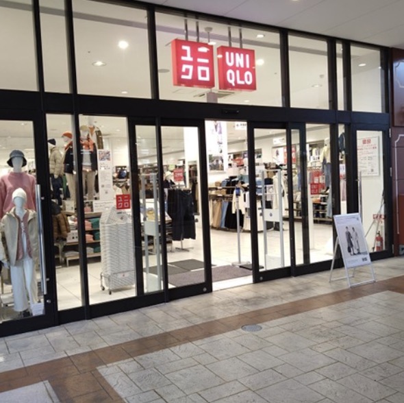 ショッピングセンター　ユニクロセブンタウン小豆沢店（ショッピングセンター）まで343m