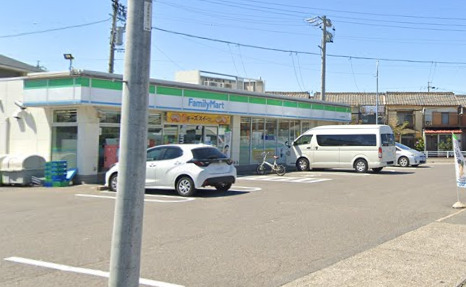 コンビニ　ファミリーマート 中村東宿町店（コンビニ）まで474m