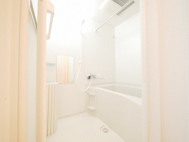 地下鉄長堀鶴見緑地線 西長堀駅 徒歩4分 10階建 築13年の風呂写真