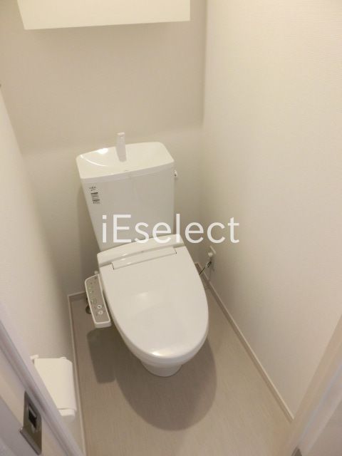 トイレ　ウォシュレット付で快適ですね