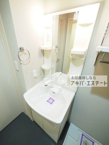 洗面設備　同一仕様写真
