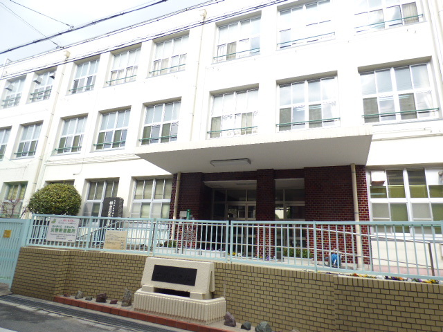 小学校　中本小学校（小学校）まで774m