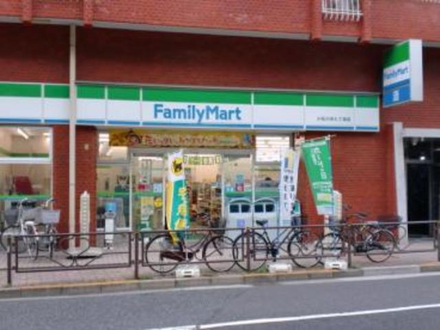 コンビニ　ファミリーマート小石川ゆたて坂店（コンビニ）まで311m