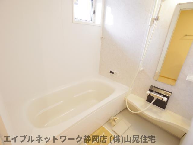 バス・シャワールーム　日々の暮らしに欠かせないお風呂です