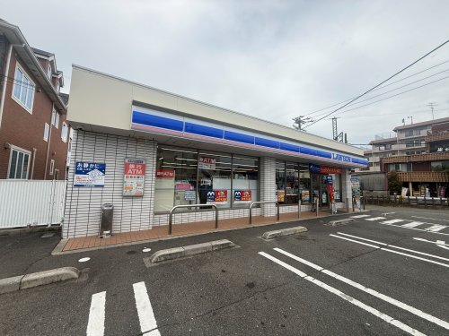 コンビニ　ローソン四日市中川原店（コンビニ）まで442m