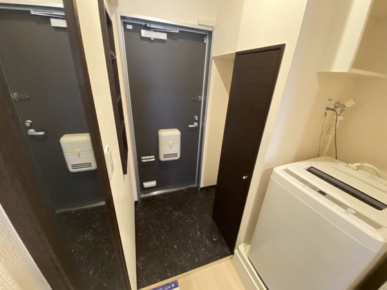 玄関　※別部屋の写真です