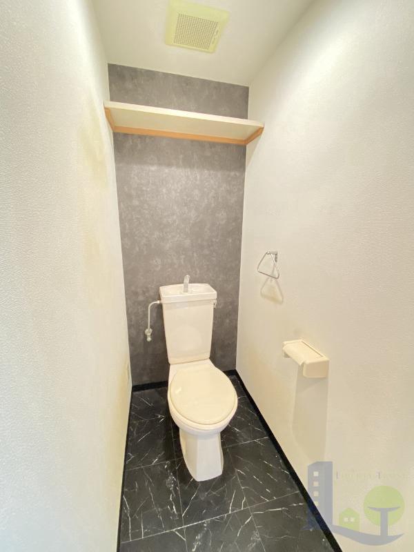 トイレ　別部屋の参考写真