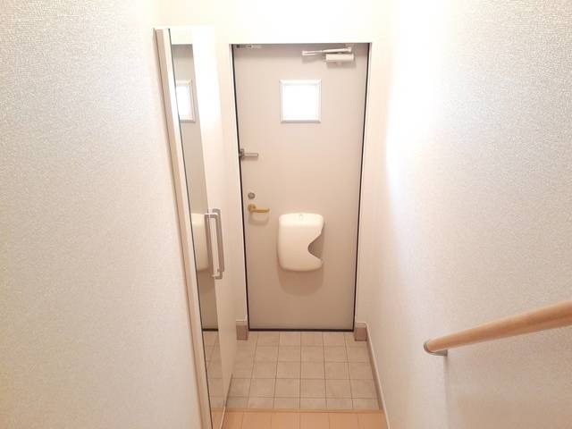 玄関　図面と現状に相違がある場合には現状を優先